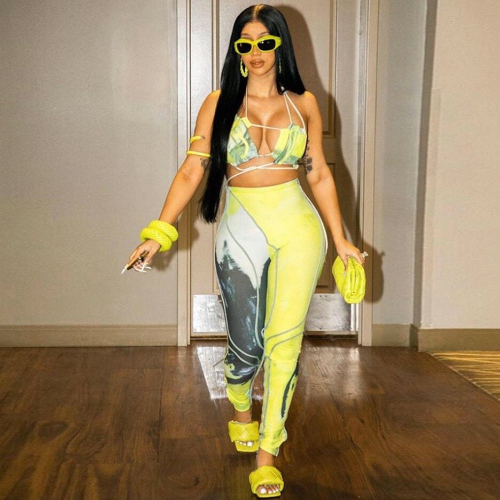 Lemondae two piece set.